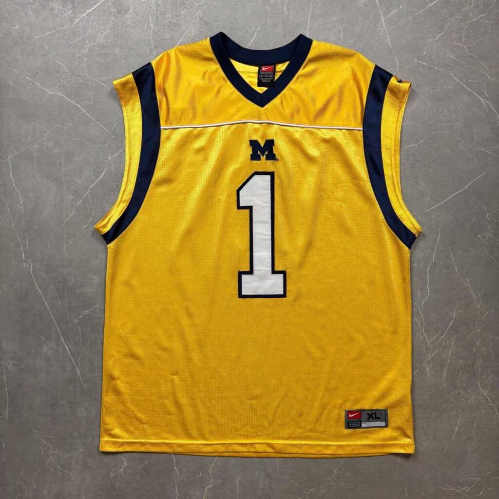 Michigan Vintage Nike Basketball NCAA Jersey XL