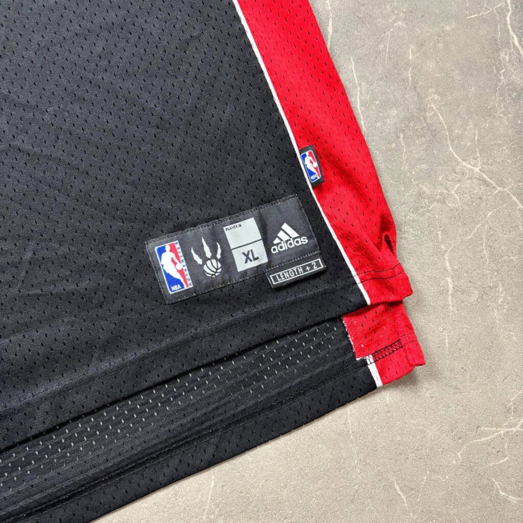 Toronto Raptors Chris Bosh Vintage Adidas NBA Mez XL - Image 3